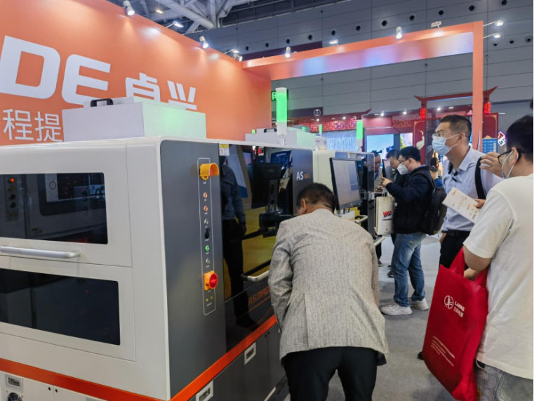 2023 ISLE盛大開幕，卓興Mini led固晶智能化解決方案大放異彩